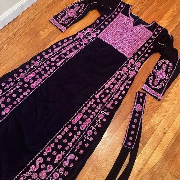 Velvet thoub